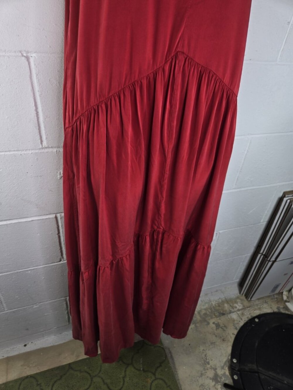 Universal Standard Emily Red Cupro Vegan Silk Long Midi Maxi Sleeveless Dress - Picture 5 of 11